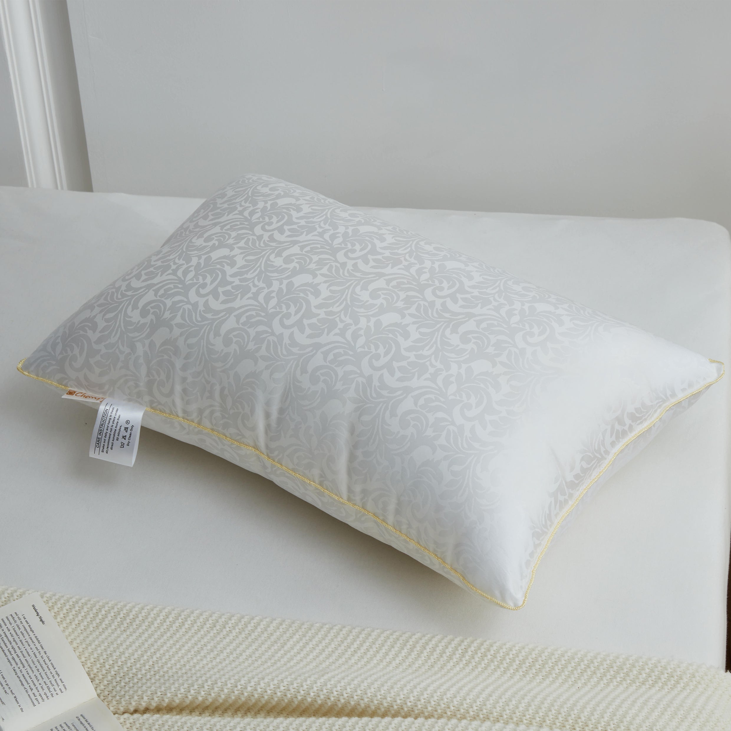 High Quality Silk Pillow
