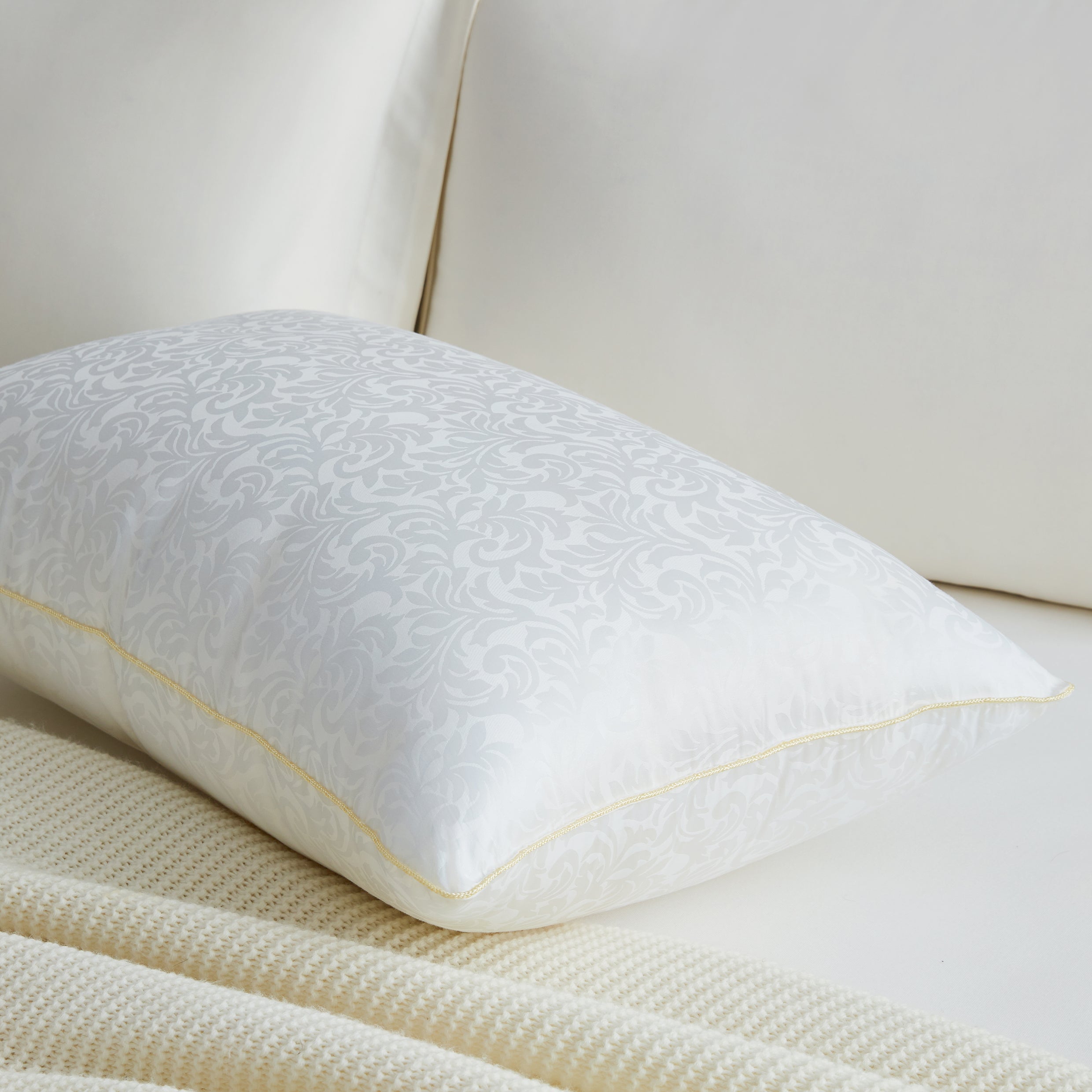 High Quality Silk Pillow
