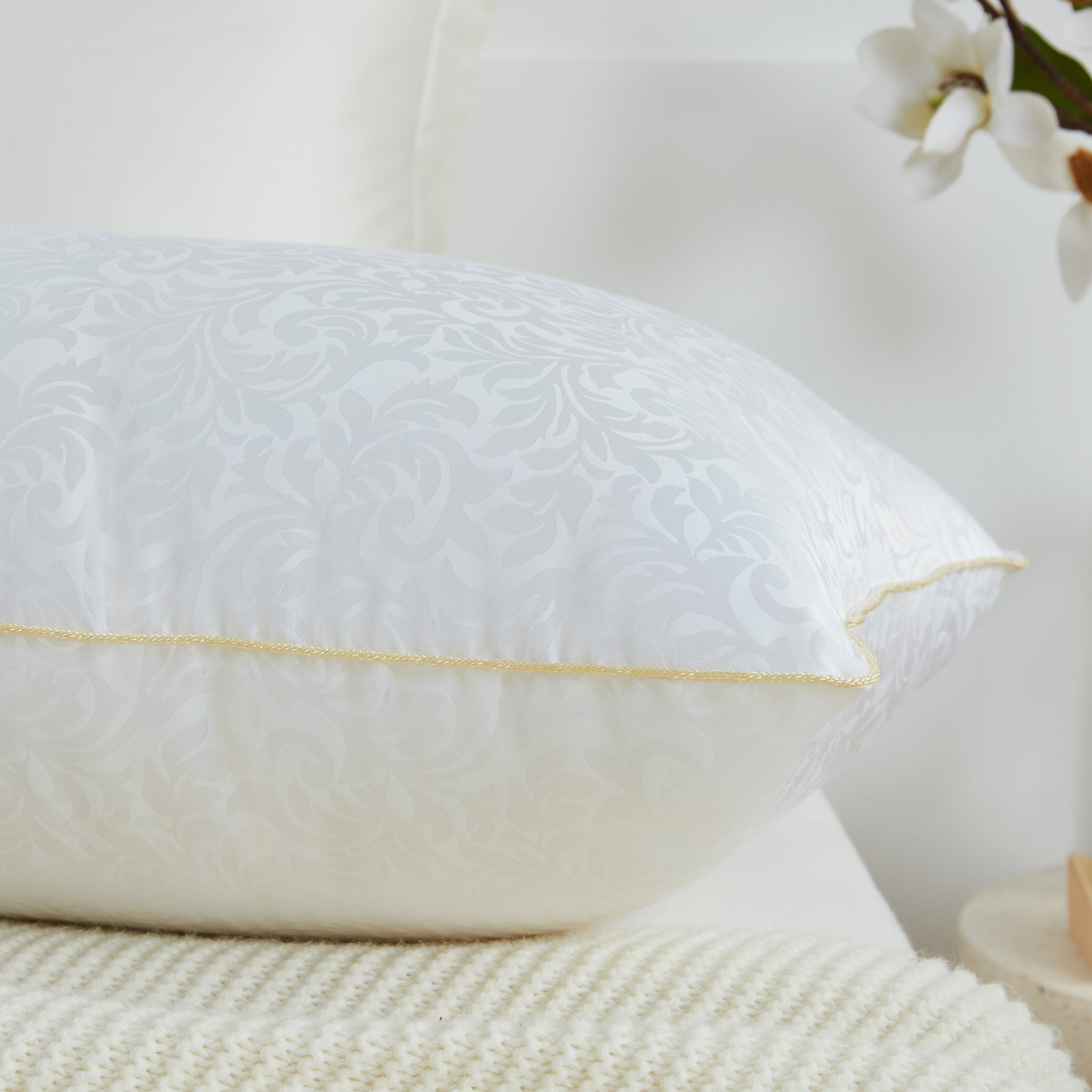 High Quality Silk Pillow