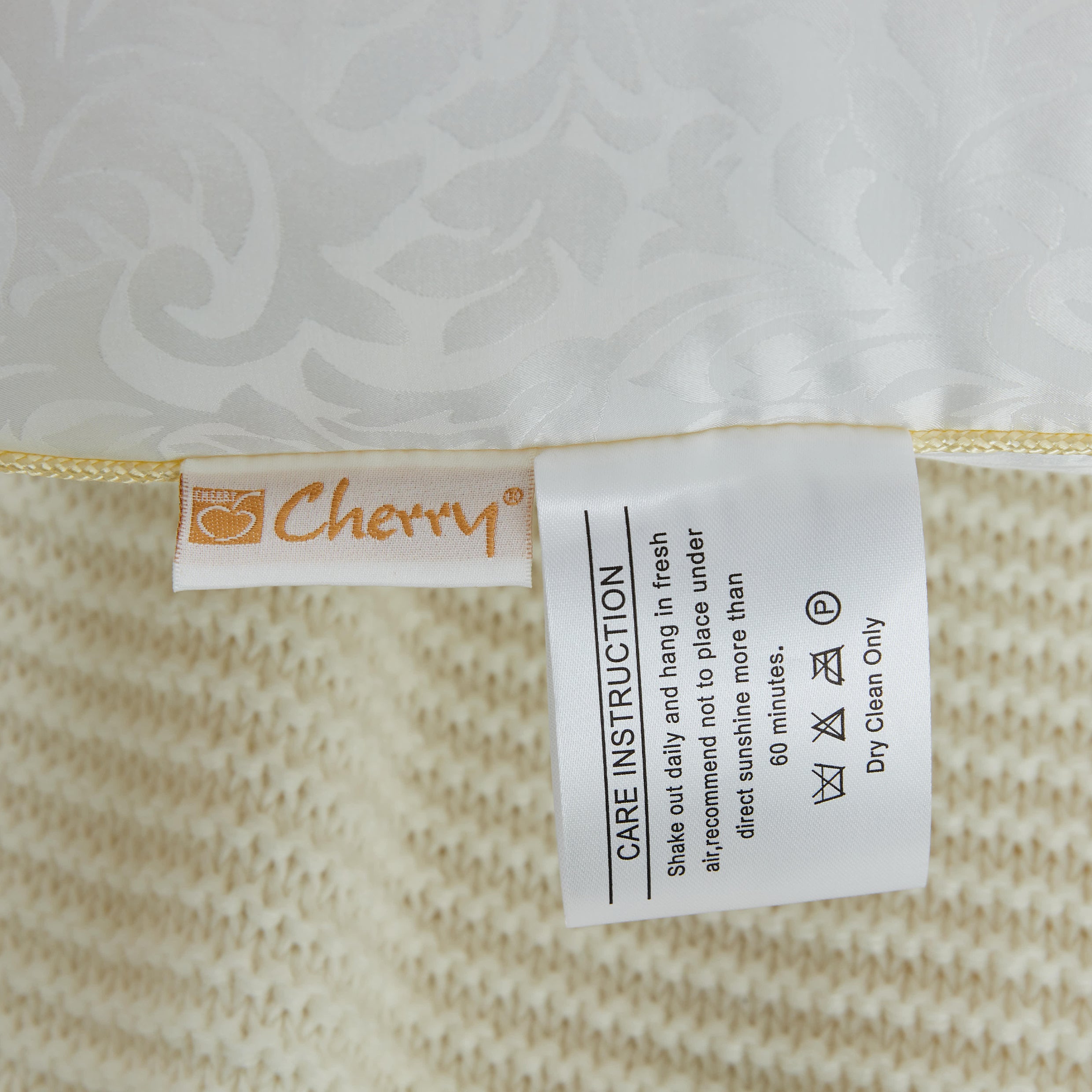 High Quality Silk Pillow