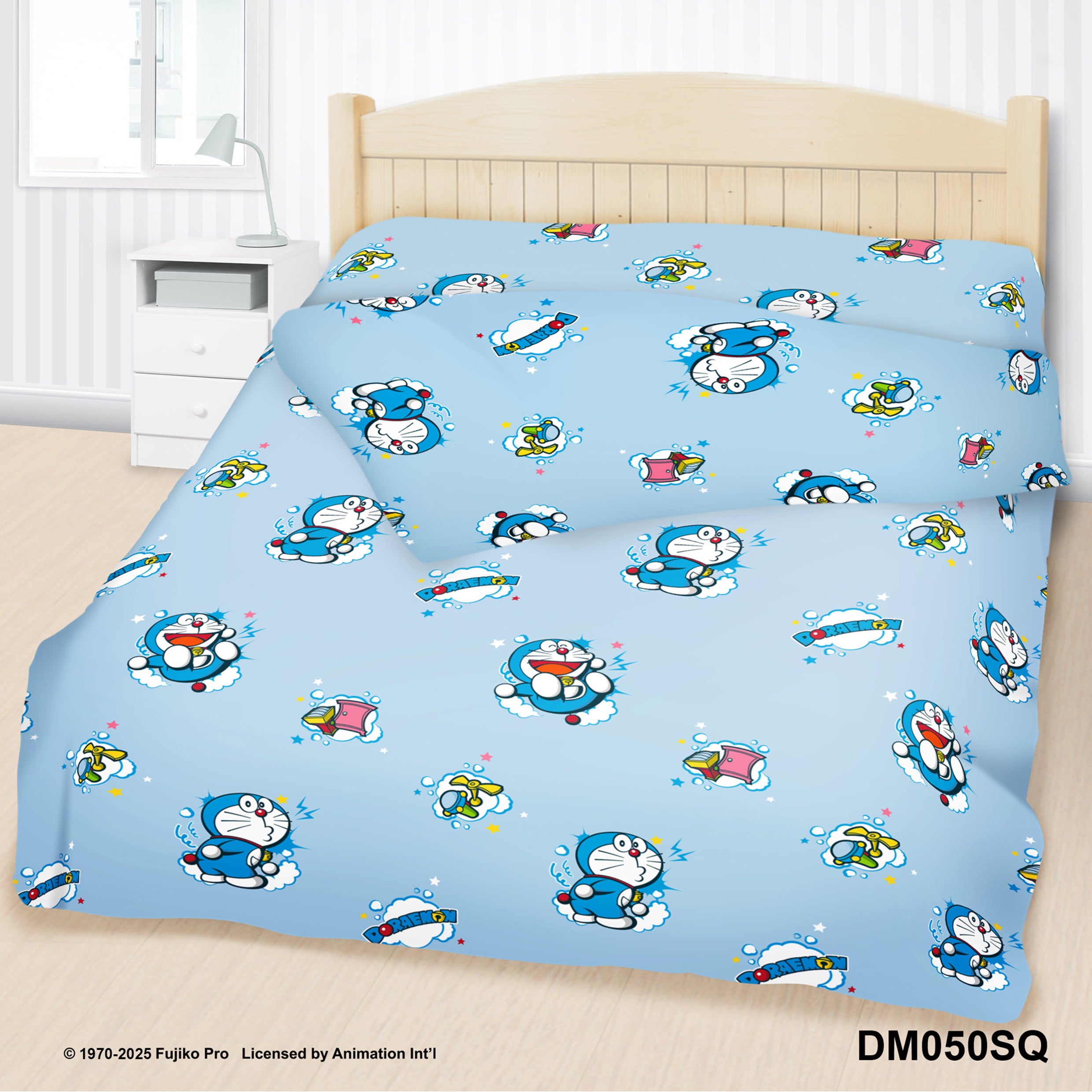 Swiss Sanitized®卡通抗菌冷氣被 (蜜桃絨面) - 多啦A夢